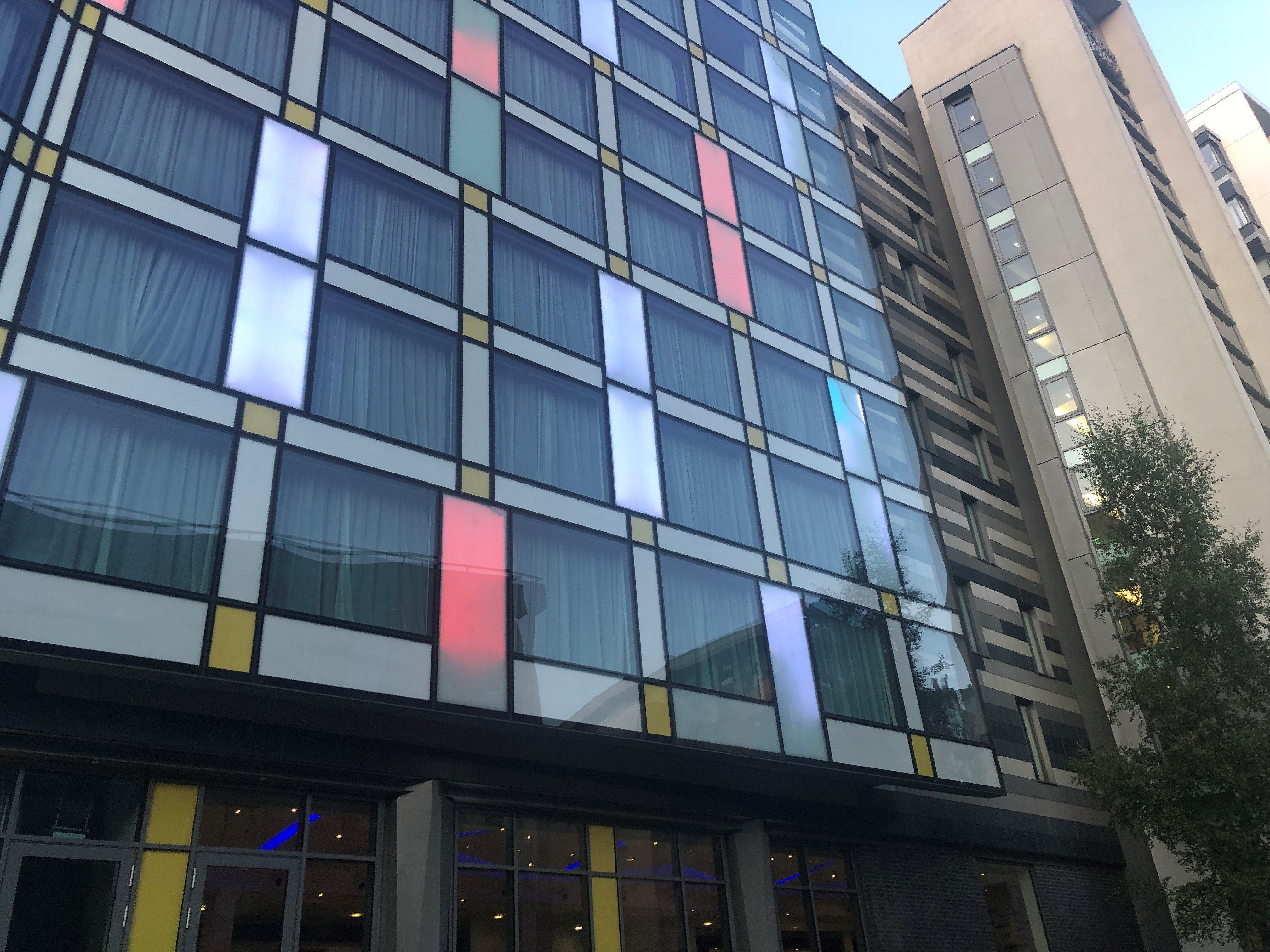 Holiday Inn Express Manchester City Centre Arena By Ihg Exterior photo