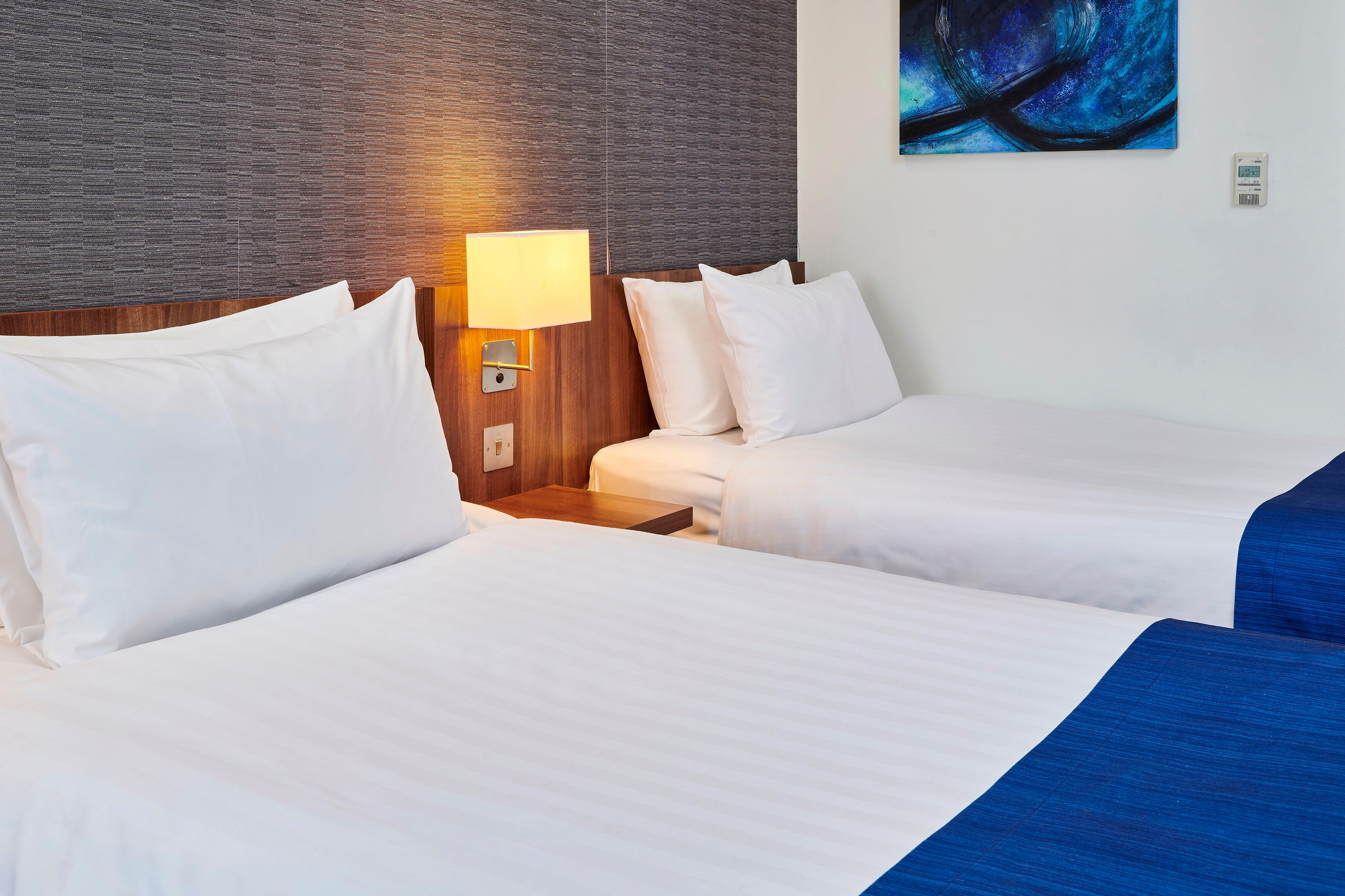 Holiday Inn Express Manchester City Centre Arena By Ihg Exterior photo