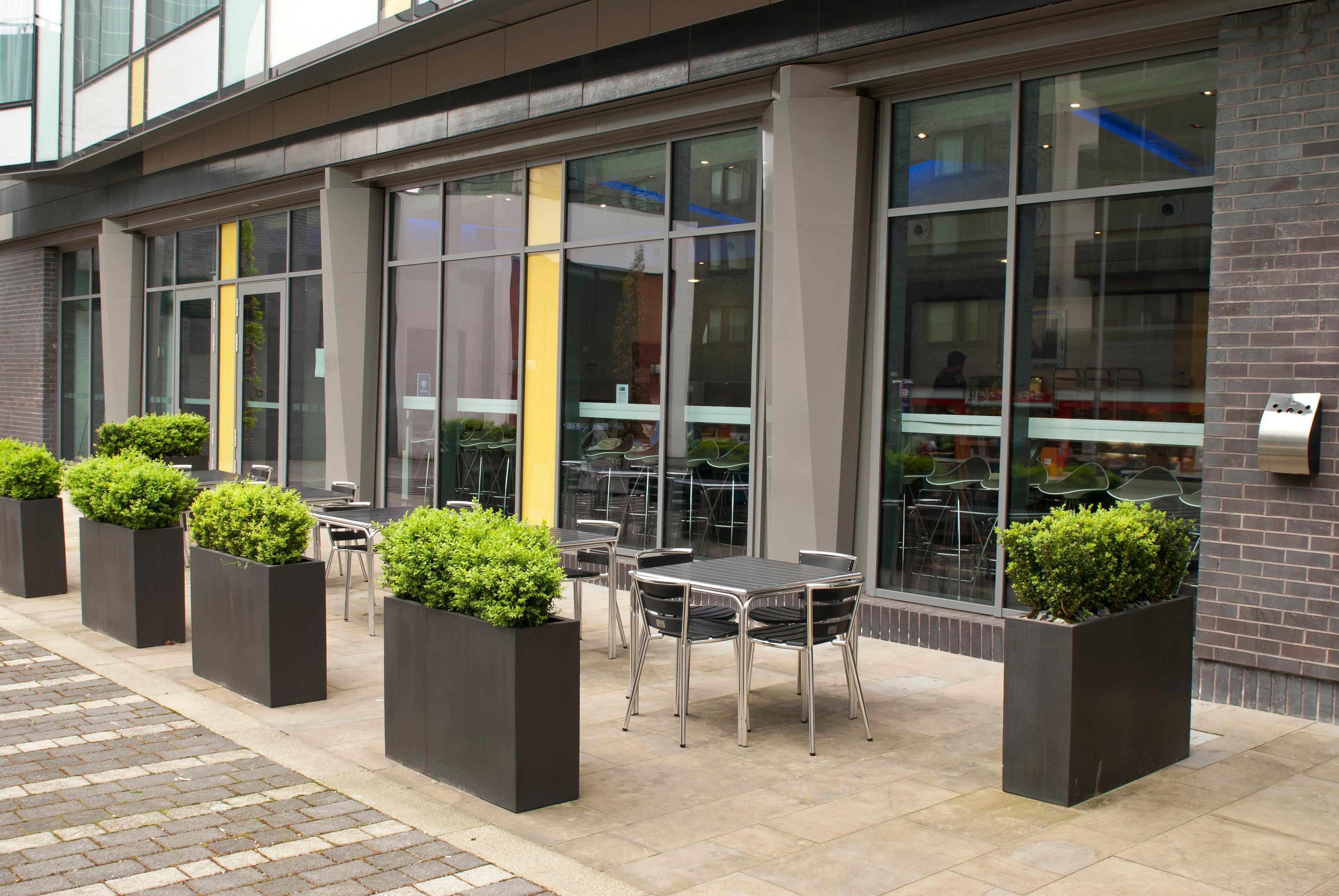 Holiday Inn Express Manchester City Centre Arena By Ihg Exterior photo