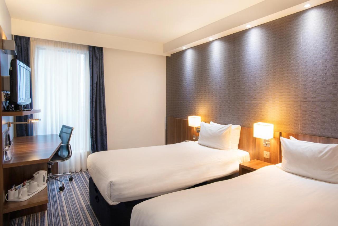 Holiday Inn Express Manchester City Centre Arena By Ihg Exterior photo