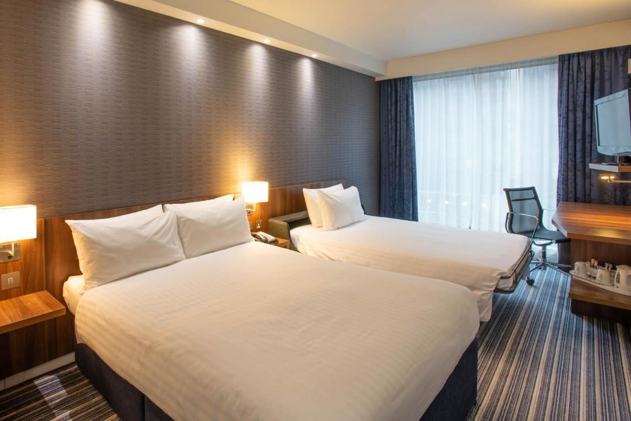 Holiday Inn Express Manchester City Centre Arena By Ihg Exterior photo